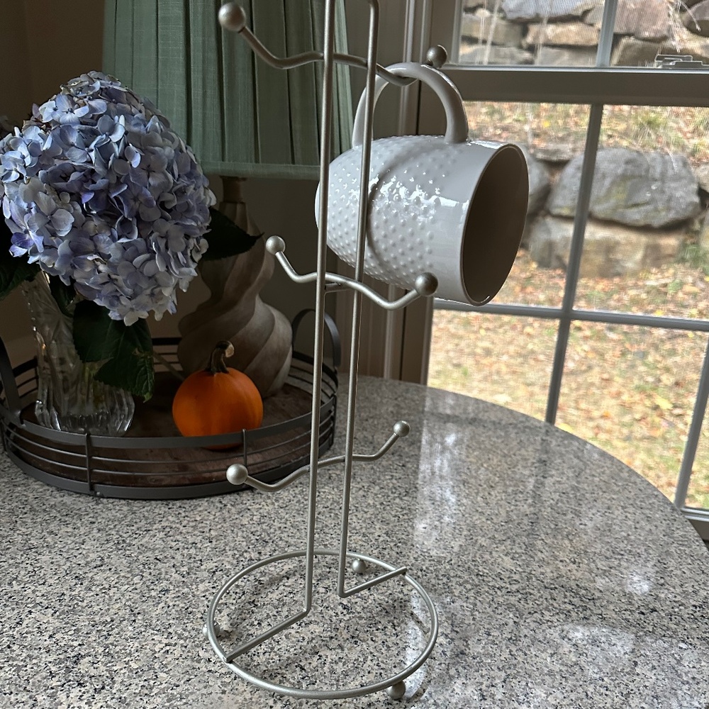 Mug Stand - Picture 3 of 3